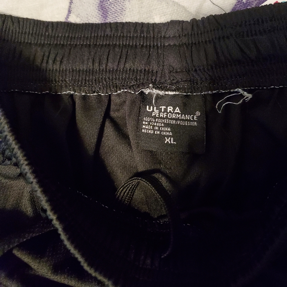 Ultra Performance Dry Performance Technology Shorts - Picture 3 of 4